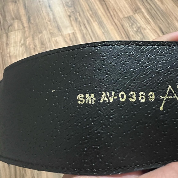 Vintage Avignon Black Croc Embossed Statement Belt Gold Tone Inlay Buckle SM - Picture 8 of 12